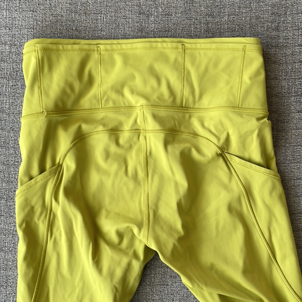 Lululemon Fast And Free High-Rise Chartreuse Size 6 - Picture 2 of 6